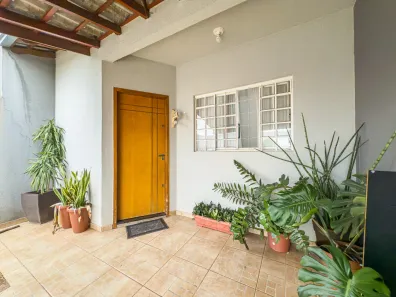 Casa com 3 Quartos à venda, 73m² no Leonor, Londrina