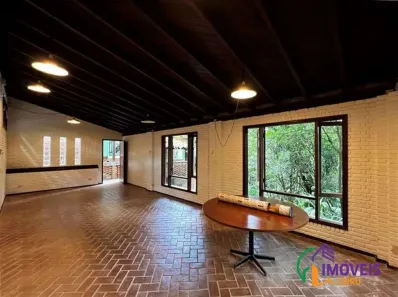 Fazenda / Sítio / Chácara com 1 Quarto para venda ou aluguel, 271m² no Taboleiro Verde, Cotia