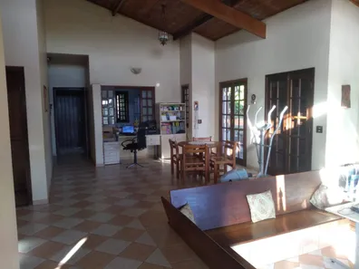 Fazenda / Sítio / Chácara com 3 Quartos à venda, 300m² no , Mairinque