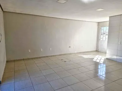 Casa com 2 Quartos para alugar, 65m² no Efapi, Chapecó