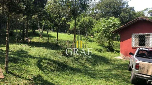 Fazenda / Sítio / Chácara com 3 Quartos à venda, 2400m² no Curucutu, São Bernardo do Campo
