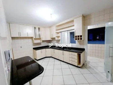Apartamento com 3 Quartos para alugar, 101m² no Velha Central, Blumenau