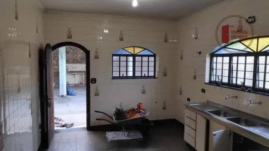 Fazenda / Sítio / Chácara com 3 Quartos à venda, 156m² no Esplanada Mendes Moraes, São Roque