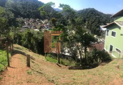 Terreno / Lote / Condomínio à venda, 675m² no Bingen, Petrópolis