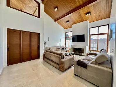 Casa de Condomínio com 3 Quartos à venda, 243m² no Camobi, Santa Maria