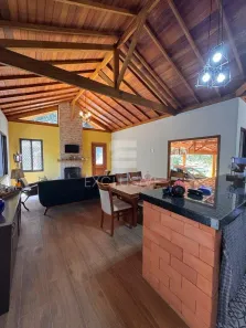 Fazenda / Sítio / Chácara com 2 Quartos à venda, 110m² no Amparo, Nova Friburgo