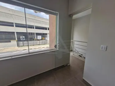 Conjunto Comercial / Sala para alugar, 115m² no Pinheirinho, Vinhedo