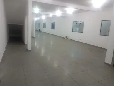 Prédio Inteiro para venda ou aluguel, 811m² no Jardim Vitória, Arujá
