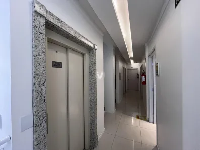 Prédio Inteiro com 13 Quartos à venda, 400m² no Centro, Santa Maria