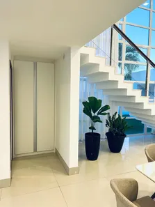 Casa de Condomínio com 5 Quartos para alugar, 350m² no Busca Vida (Abrantes), Camaçari