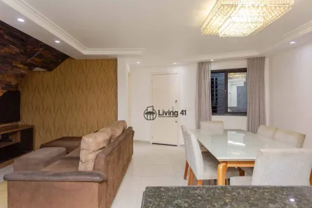 Sobrado com 3 Quartos à venda, 130m² no Santa Cândida, Curitiba
