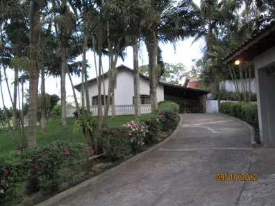Fazenda / Sítio / Chácara com 6 Quartos à venda, 1650m² no Refúgio da Serra, Itapecerica da Serra