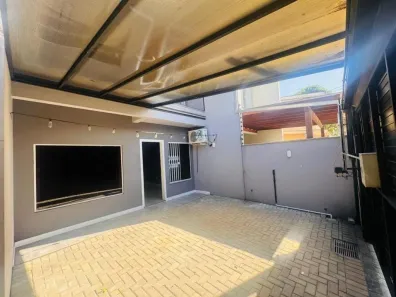 Sobrado com 2 Quartos à venda, 81m² no Anita Garibaldi, Joinville