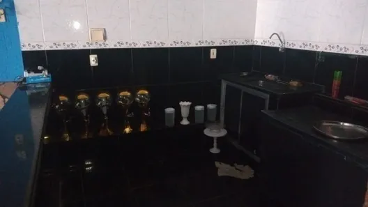 Galpão / Depósito / Armazém à venda, 170m² no Sepetiba, Rio de Janeiro