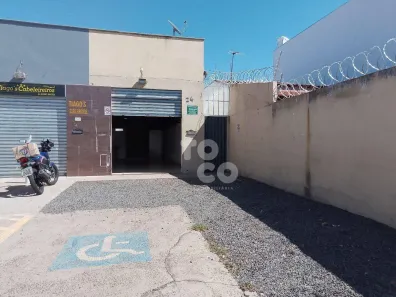 Galpão / Depósito / Armazém à venda, 130m² no Jardim Europa, Uberlândia