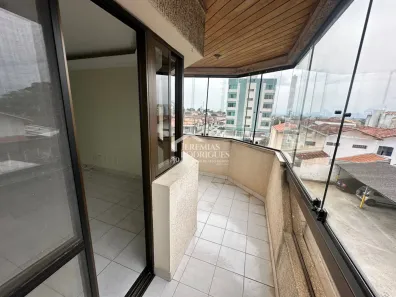 Apartamento com 2 Quartos para alugar, 103m² no Centro, Pindamonhangaba