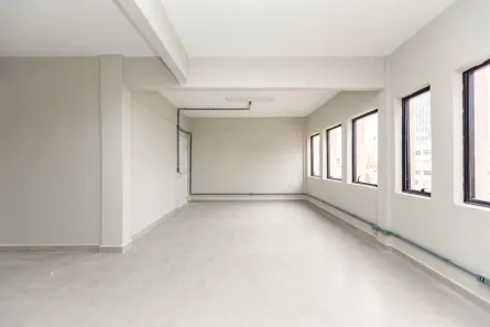 Conjunto Comercial / Sala para alugar, 42m² no Centro, Curitiba