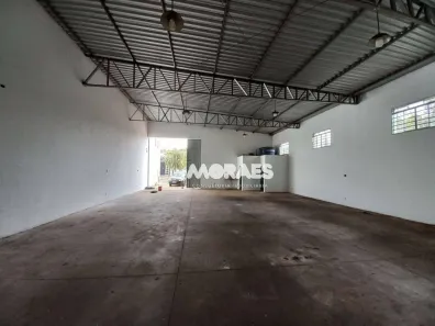 Galpão / Depósito / Armazém à venda, 210m² no Parque Roosevelt, Bauru