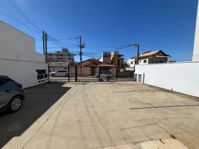 Apartamento com 2 Quartos para alugar, 60m² no Guanabara, Pouso Alegre