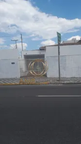 Casa Comercial com 4 Quartos para alugar, 250m² no Centro, Jacareí