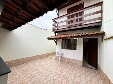 Sobrado com 2 Quartos à venda, 96m² no Balneário Flórida Mirim, Mongaguá