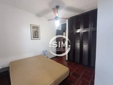 Casa com 3 Quartos para alugar, 94m² no , 