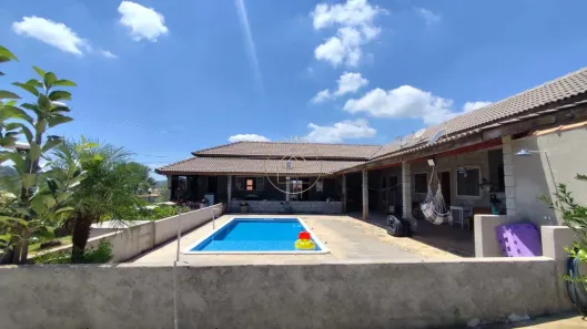Fazenda / Sítio / Chácara com 4 Quartos à venda, 1000m² no Centro, Mairinque