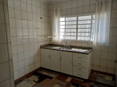 Sobrado com 3 Quartos à venda, 178m² no Vila José Kalil Aun, Cosmópolis