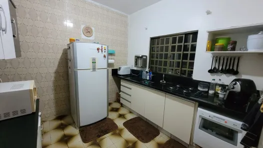 Sobrado com 3 Quartos à venda, 272m² no , Sertanópolis