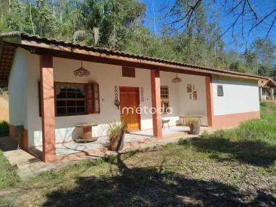 Fazenda / Sítio / Chácara com 2 Quartos à venda, 150m² no Freguesia da Escada, Guararema
