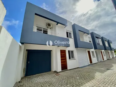 Casa de Condomínio com 2 Quartos à venda, 82m² no Tomazetti, Santa Maria