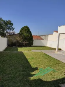 Loja / Salão / Ponto Comercial com 3 Quartos para alugar, 750m² no Centro, Boituva