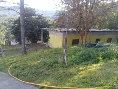 Fazenda / Sítio / Chácara com 3 Quartos à venda, 4776m² no Centro, Juquitiba