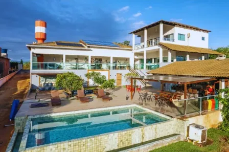 Casa de Condomínio com 6 Quartos para venda ou aluguel, 860m² no , Alexânia