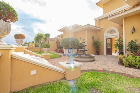 Casa de Condomínio com 4 Quartos à venda, 1100m² no , Hidrolândia