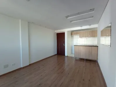 Apartamento com 2 Quartos para alugar, 60m² no Alto da Glória, Curitiba