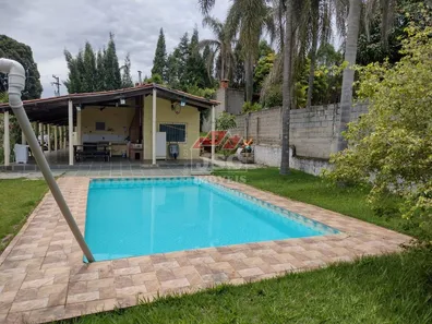 Fazenda / Sítio / Chácara com 4 Quartos à venda, 200m² no Sebandilha, Mairinque