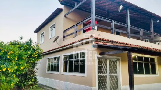 Fazenda / Sítio / Chácara com 3 Quartos à venda, 200m² no Ubatiba, Maricá