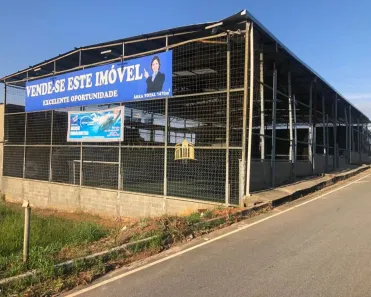 Loja / Salão / Ponto Comercial à venda, 1700m² no Floresta Encantada, Esmeraldas