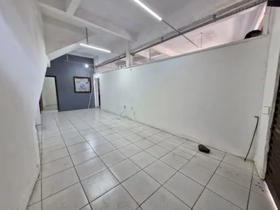 Loja / Salão / Ponto Comercial para alugar, 139m² no Castelanea, Petrópolis