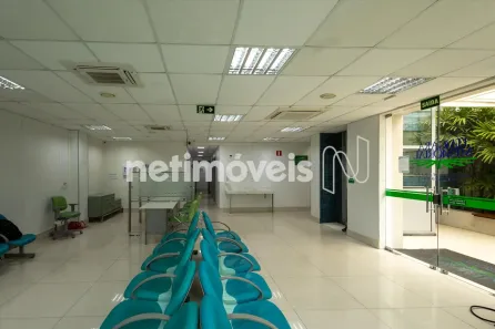 Prédio Inteiro para venda ou aluguel, 700m² no Caminho das Árvores, Salvador