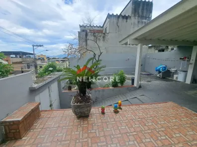 Casa com 6 Quartos à venda, 400m² no Parque Lafaiete, Duque de Caxias