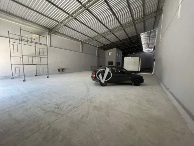 Galpão / Depósito / Armazém para alugar, 850m² no Chácara da Galega, Pindamonhangaba