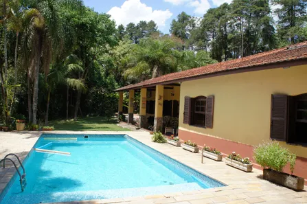 Fazenda / Sítio / Chácara com 6 Quartos à venda, 10000m² no , Jarinu