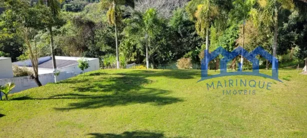 Fazenda / Sítio / Chácara com 3 Quartos à venda, 2000m² no , Mairinque