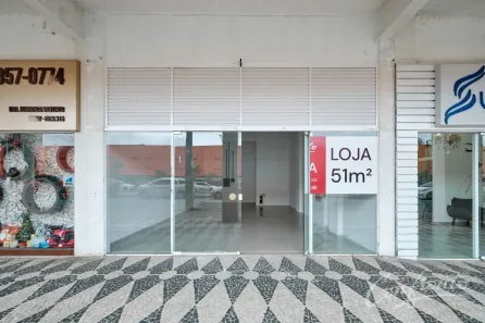 Loja / Salão / Ponto Comercial para alugar, 51m² no Bacacheri, Curitiba