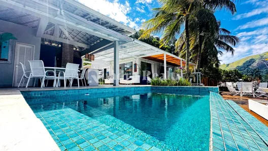 Casa de Condomínio com 4 Quartos à venda, 235m² no Ponta do Sapê (Cunhambebe), Angra dos Reis