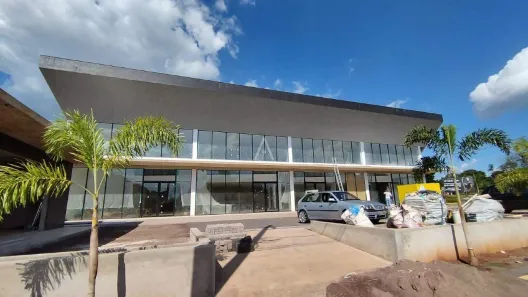 Conjunto Comercial / Sala para alugar, 1600m² no Jardim Coopagro, Toledo