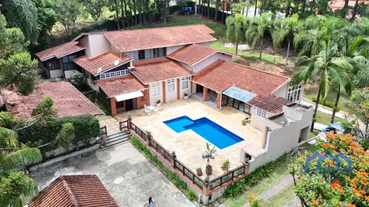 Fazenda / Sítio / Chácara com 10 Quartos à venda, 3500m² no , Mairinque