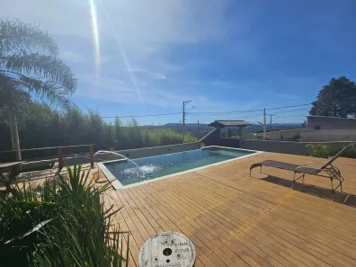 Fazenda / Sítio / Chácara com 3 Quartos à venda, 800m² no , Mairinque